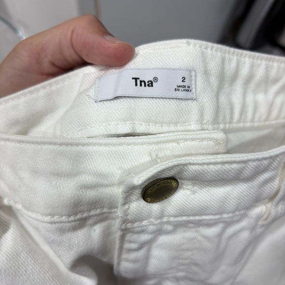 Aritzia TNA Greenwich 7” carpenter shorts - Picture 5 of 6